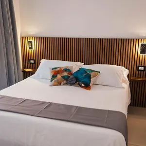 Humboldt Luxury Taormina